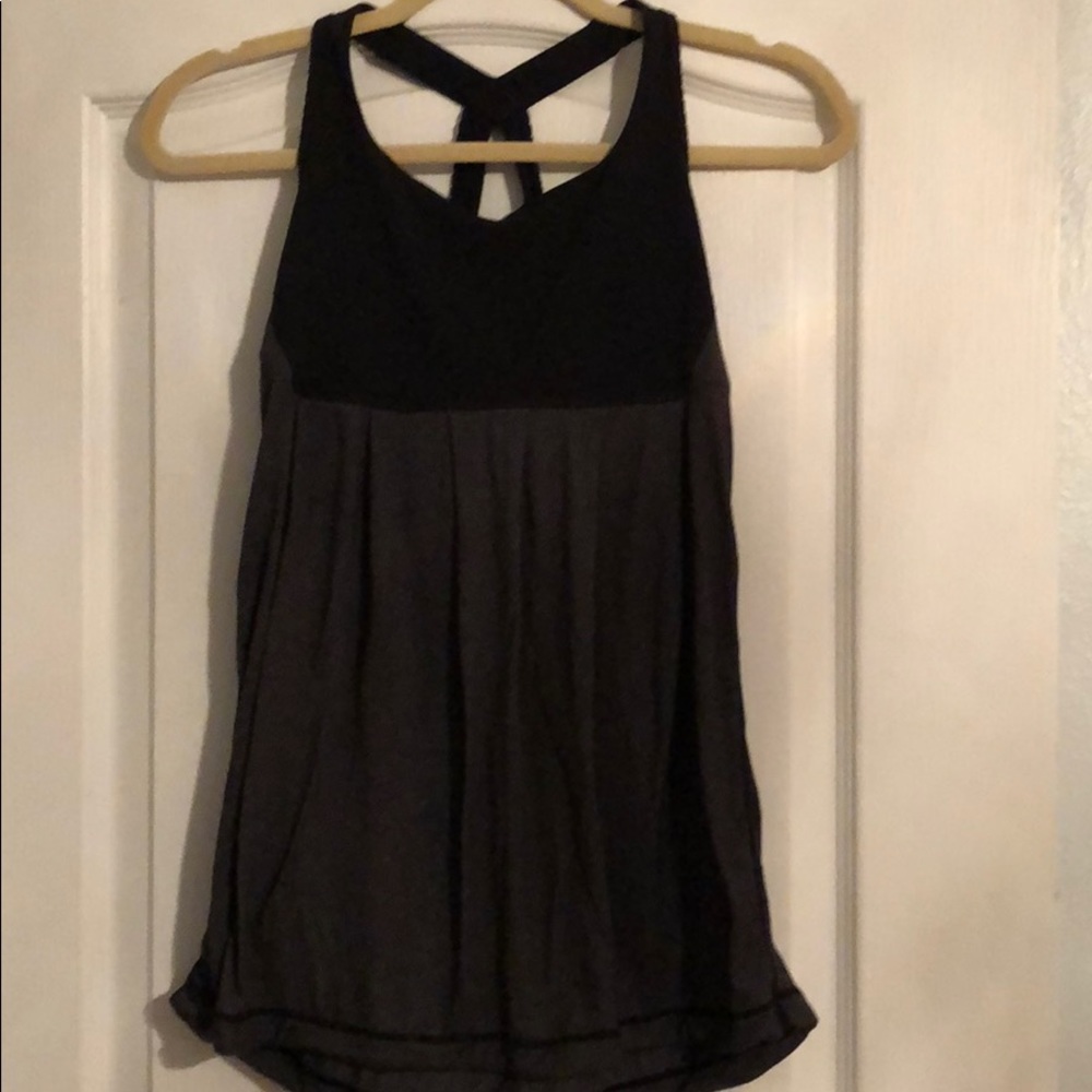 Lululemon black/grey tank